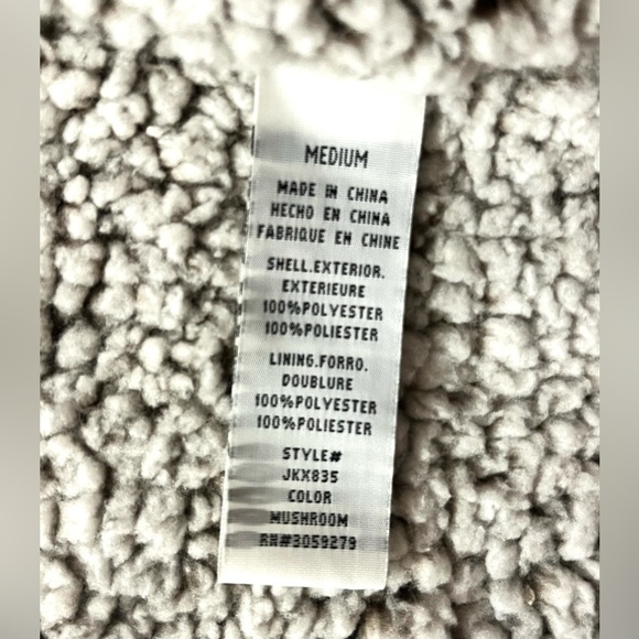 Thread + Supply Women’s Sherpa Fleece Vest Size Medium - Picture 8 of 13